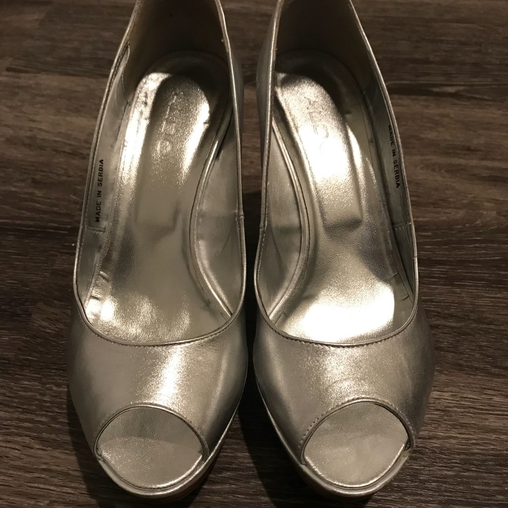 Aldo Silver Peep Toe Wedge Platform